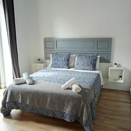 Deluxe Apartment *